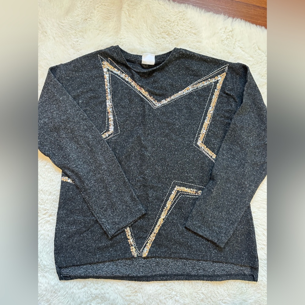 Zara lightweight girls gray sweater with sequin star size 11-12